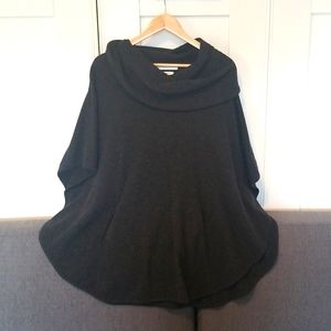 Beautiful 100% cashmere poncho